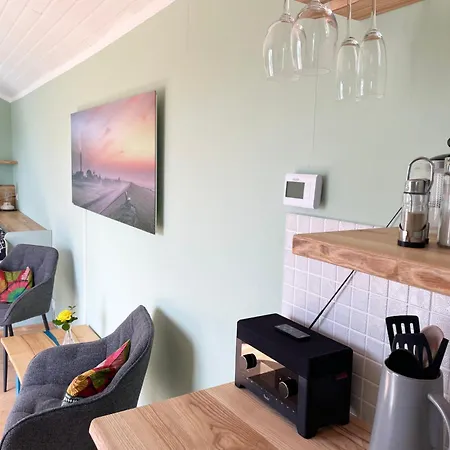 Schaeferwagen Tiny House Auf Dem Friesenhof Campsite Pellworm