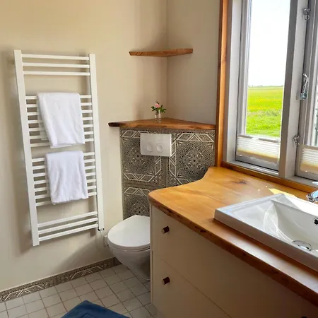 Schaeferwagen Tiny House Auf Dem Friesenhof