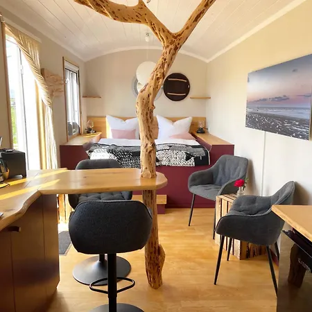 Schaeferwagen Tiny House Auf Dem Friesenhof Camping *